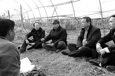 他的初心，美了“鳳凰”  ——感悟湖北省武漢市軍休六中心軍休干部徐宗元的老區情懷