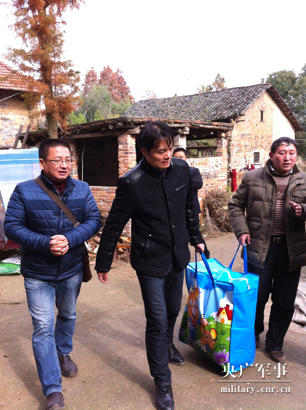 02.jpg 中國退役軍人 | 退役軍人扶貧戰場(chǎng)再出發(fā)-云南能投軍創(chuàng )產(chǎn)業(yè)投資有限公司