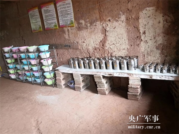 04.jpg 中國退役軍人丨謝彬蓉:綻放在大涼山上的軍中綠花-云南能投軍創(chuàng )產(chǎn)業(yè)投資有限公司