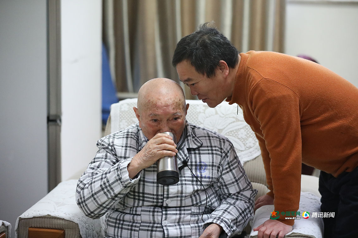 百歲紅軍的囑托｜向軒：萬(wàn)千河流匯大海 一切根源在連隊-云南能投軍創(chuàng  )產(chǎn)業(yè)投資有限公司