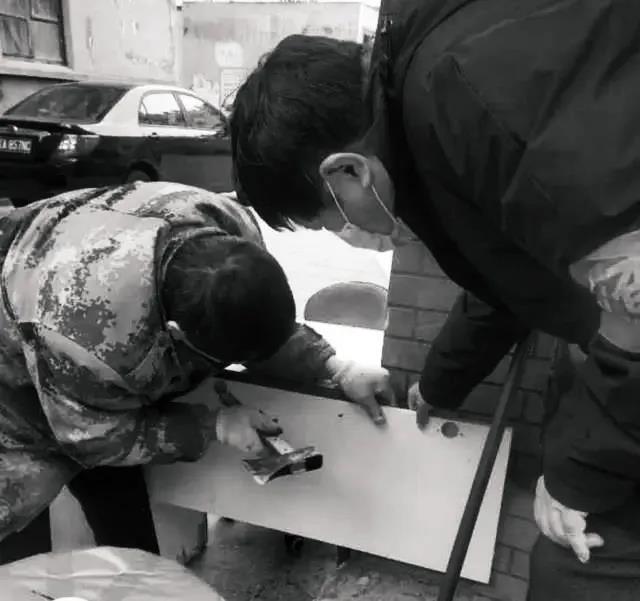 清明緬懷：致敬犧牲在戰疫一線(xiàn)的退役老兵-云南能投軍創(chuàng  )產(chǎn)業(yè)投資有限公司