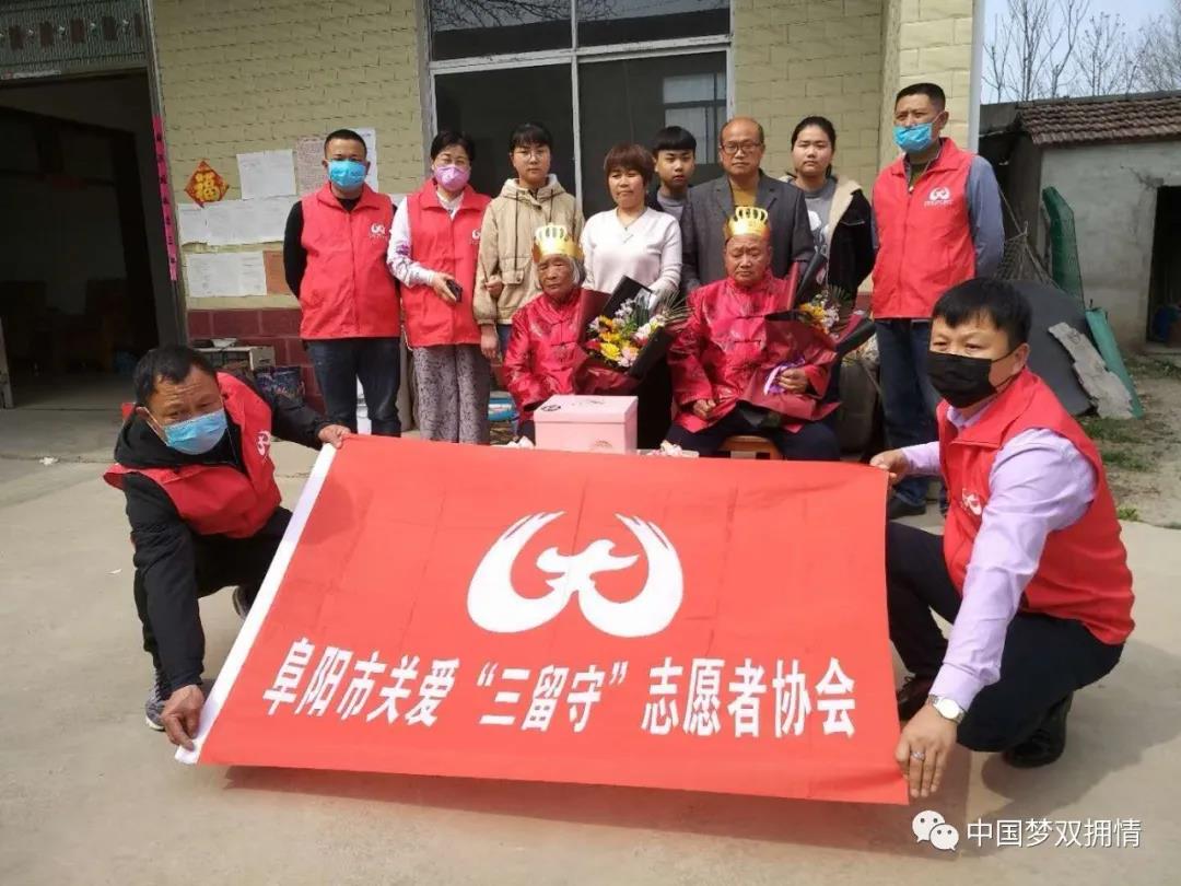 英烈心中記 追思在云端——江蘇、四川、重慶、浙江、福建等地“云祭掃”“代祭掃”緬懷英烈