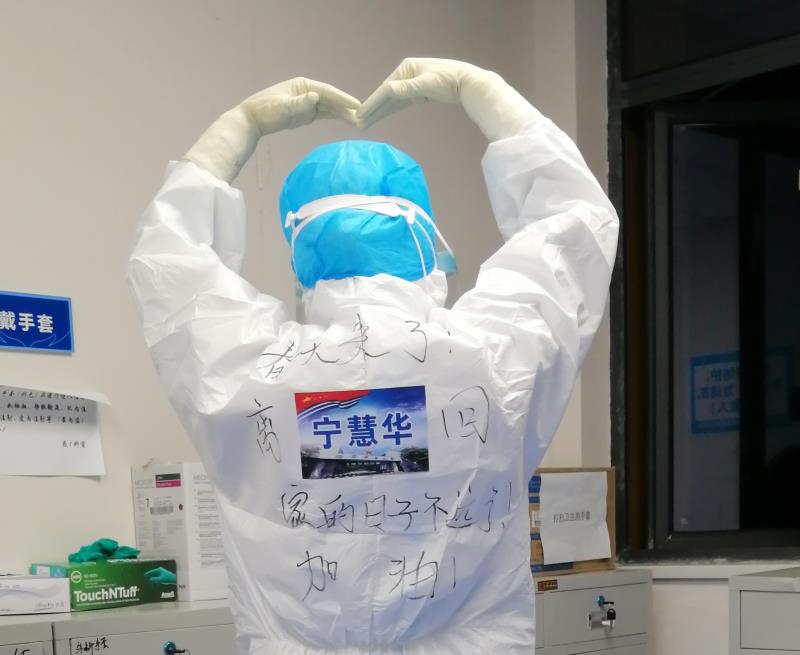 抗擊疫情，這對上海退役軍人夫婦齊上陣……