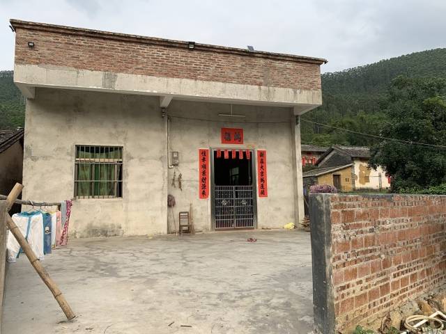 6c91a5c4-f5bc-4ba9-ba0e-2f70943d5812.jpg 新興縣復退軍人關(guān)愛(ài)基金助力退役軍人圓“新房夢(mèng)”-云南能投軍創(chuàng )產(chǎn)業(yè)投資有限公司