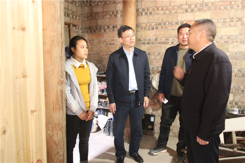 05.jpg 細微之處暖人心 貴州省退役軍人事務(wù)廳31萬(wàn)捐贈物資解幫扶村72戶(hù)未脫貧戶(hù)生活之困-云南能投軍創(chuàng )產(chǎn)業(yè)投資有限公司