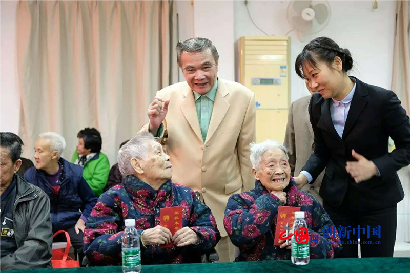 把擁軍當作事業(yè) 廣州企業(yè)家謝仲馀父女三人創(chuàng  )新?lián)碥姟皞鲙蛶А?云南能投軍創(chuàng  )產(chǎn)業(yè)投資有限公司