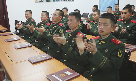 05.jpg 扎根邊疆——11次立功“全國模范退役軍人”的初心與使命-云南能投軍創(chuàng )產(chǎn)業(yè)投資有限公司