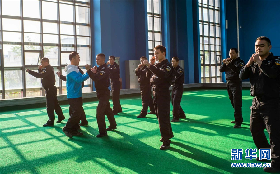 退役軍人李俠的創(chuàng  )業(yè)夢(mèng)-云南能投軍創(chuàng  )產(chǎn)業(yè)投資有限公司