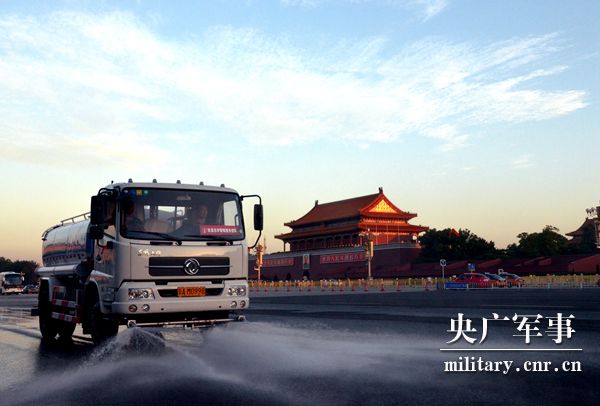 張喜忠：從掏糞工到國慶觀(guān)禮臺嘉賓，“北漂”退伍老兵的人生逆襲-云南能投軍創(chuàng  )產(chǎn)業(yè)投資有限公司