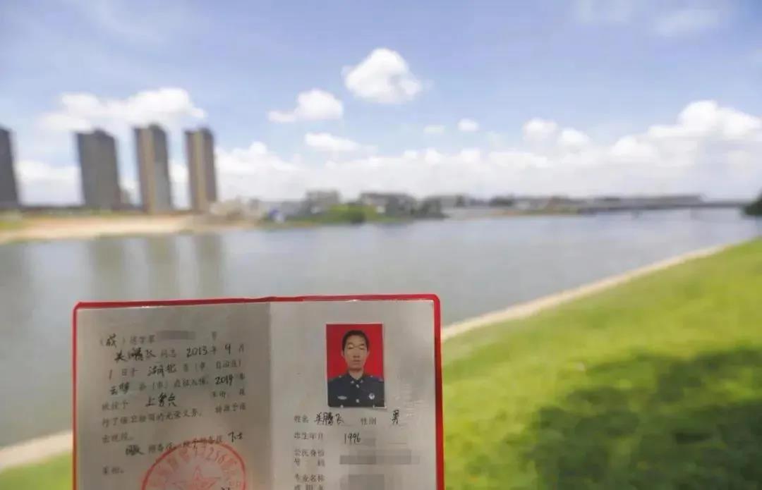 兩位老兵，一樣選擇！-云南能投軍創(chuàng  )產(chǎn)業(yè)投資有限公司