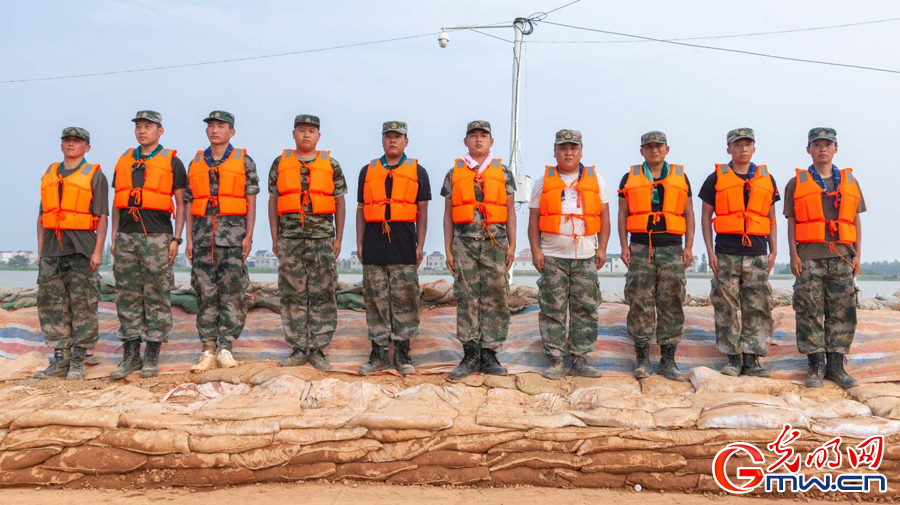 請戰！歸隊！退役老兵千里馳援鄱陽(yáng)抗洪-云南能投軍創(chuàng  )產(chǎn)業(yè)投資有限公司