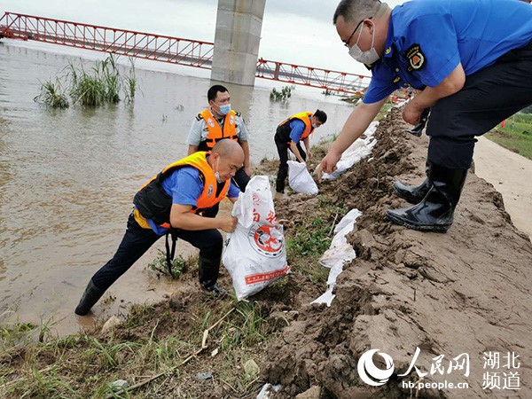 “只要祖國需要，我們義不容辭” ——那些抗洪搶險中的退伍兵-云南能投軍創(chuàng  )產(chǎn)業(yè)投資有限公司
