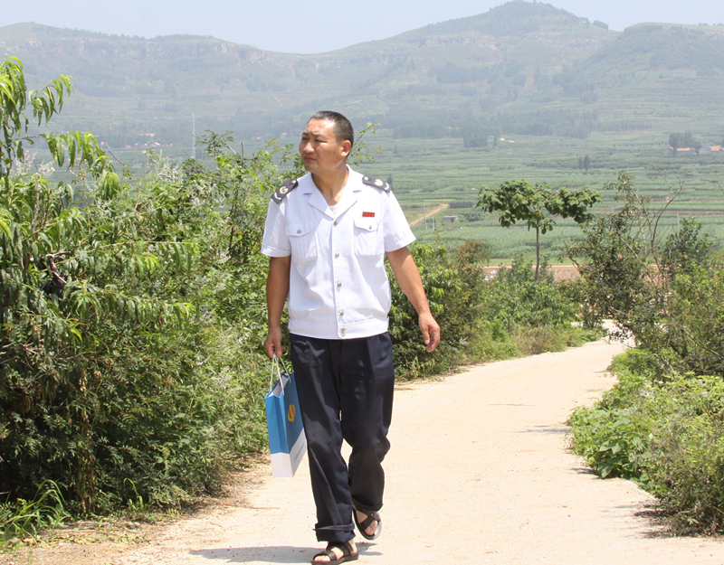 張克成：從一身戎裝到基層稅務(wù)藍