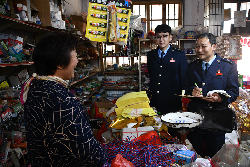 張克成：從一身戎裝到基層稅務(wù)藍