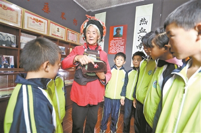 “梁三喜”后人：烈士精神在傳承-云南能投軍創(chuàng  )產(chǎn)業(yè)投資有限公司