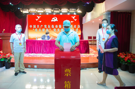 “花緣南里愛(ài)兵驛站”滿(mǎn)周歲 兩百名老兵服務(wù)社區發(fā)揮余熱