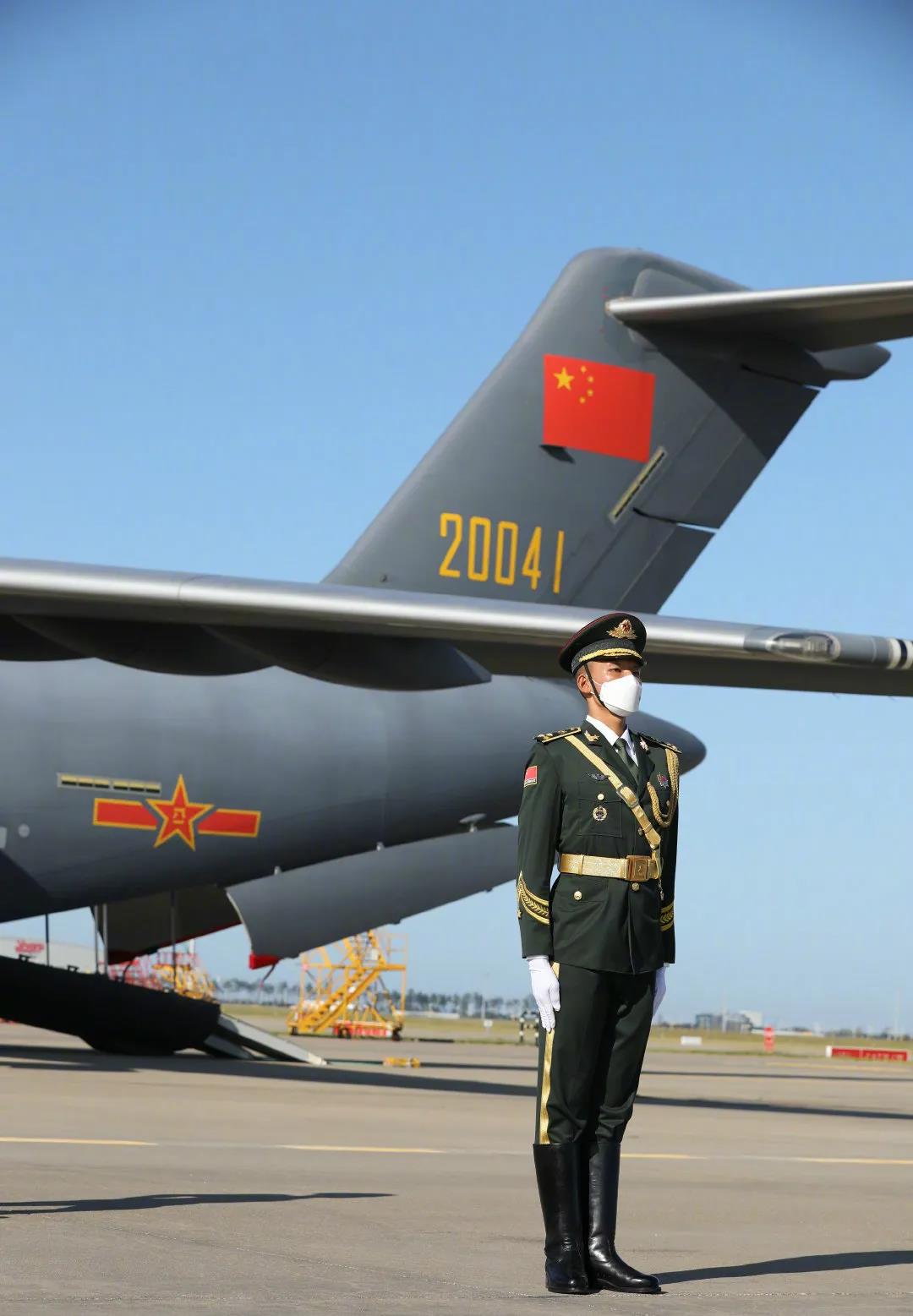 運-20接英雄回家，編號體現祖國對烈士們的無(wú)上尊崇-云南能投軍創(chuàng  )產(chǎn)業(yè)投資有限公司