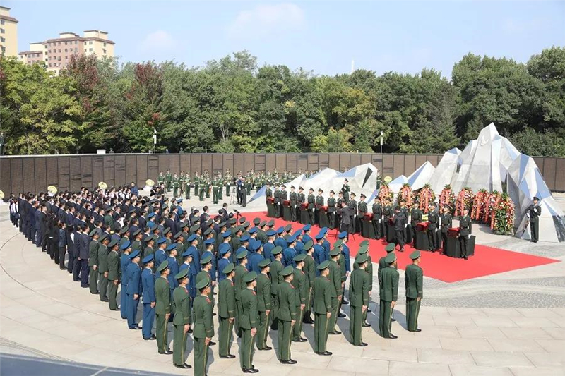 英魂入故土！?第七批在韓志愿軍烈士安葬儀式在沈陽(yáng)舉行-云南能投軍創(chuàng  )產(chǎn)業(yè)投資有限公司