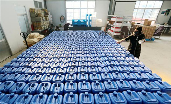 劉亞玲：“戰地女神”自主擇業(yè)，回到家鄉農村當“村醫”-云南能投軍創(chuàng  )產(chǎn)業(yè)投資有限公司