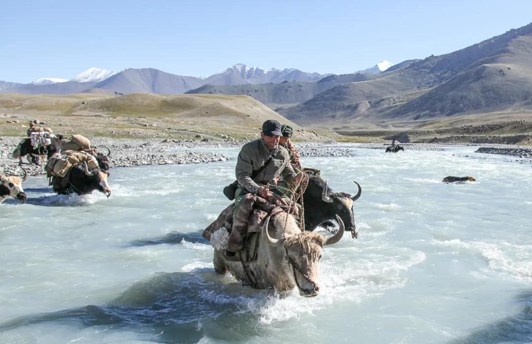 紀念我的戰友，拉齊尼·巴依卡-云南能投軍創(chuàng  )產(chǎn)業(yè)投資有限公司