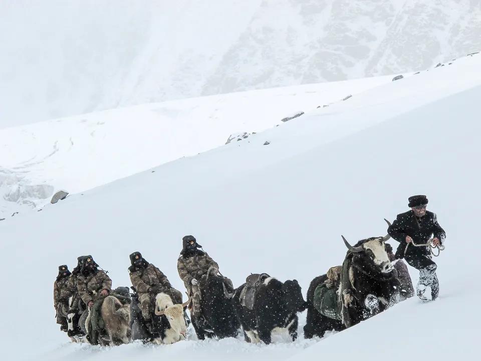 紀念我的戰友，拉齊尼·巴依卡-云南能投軍創(chuàng  )產(chǎn)業(yè)投資有限公司