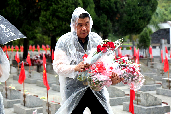 朱豫剛：戰地情深，生死之約40年-云南能投軍創(chuàng  )產(chǎn)業(yè)投資有限公司