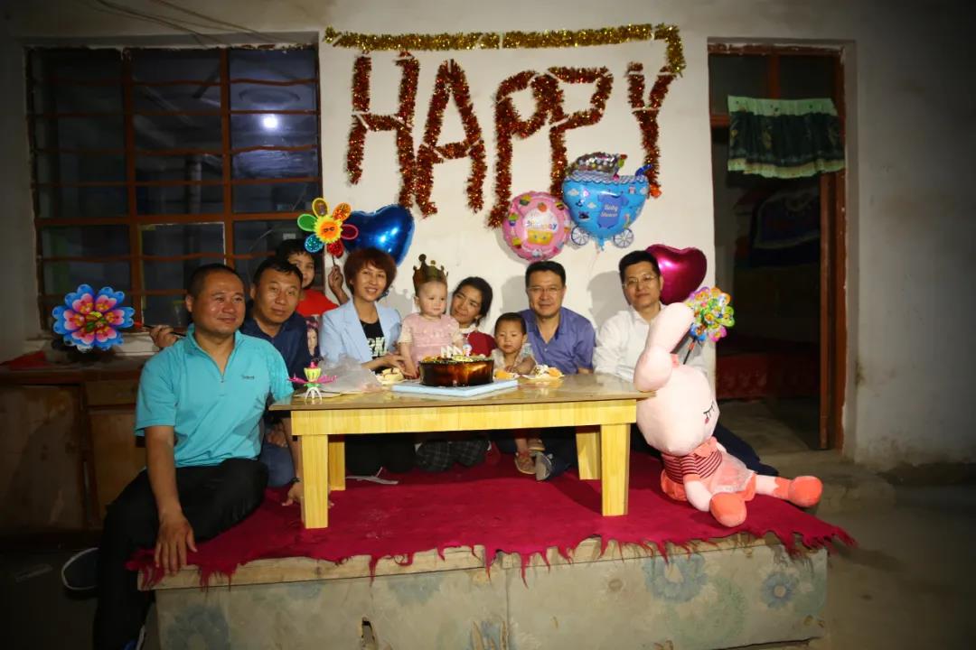 無(wú)字豐碑上 有你的名字——獻給在脫貧攻堅戰場(chǎng)犧牲的英烈-云南能投軍創(chuàng  )產(chǎn)業(yè)投資有限公司