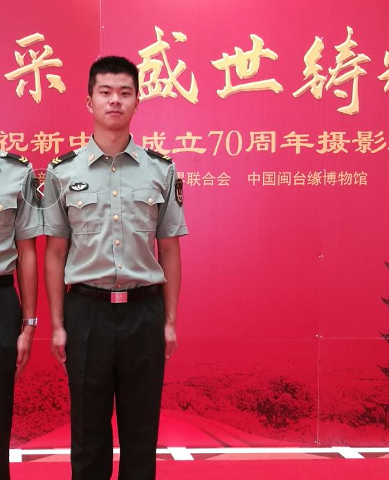 點(diǎn)贊！杭師大退役大學(xué)生士兵勇救落水兒童-云南能投軍創(chuàng  )產(chǎn)業(yè)投資有限公司