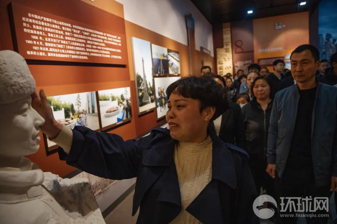 樸素的感動(dòng)！在王焯冉烈士墓前，我們遇到了他們……