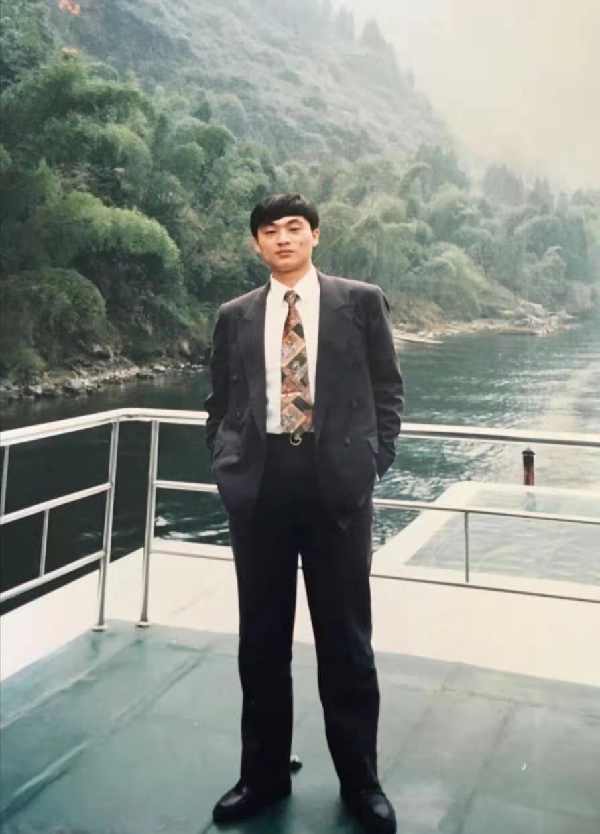 王志禮：從“兵心”到“匠心”，讓優(yōu)秀傳統工藝發(fā)揚光大-云南能投軍創(chuàng  )產(chǎn)業(yè)投資有限公司