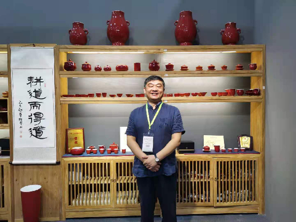 王志禮：從“兵心”到“匠心”，讓優(yōu)秀傳統工藝發(fā)揚光大-云南能投軍創(chuàng  )產(chǎn)業(yè)投資有限公司