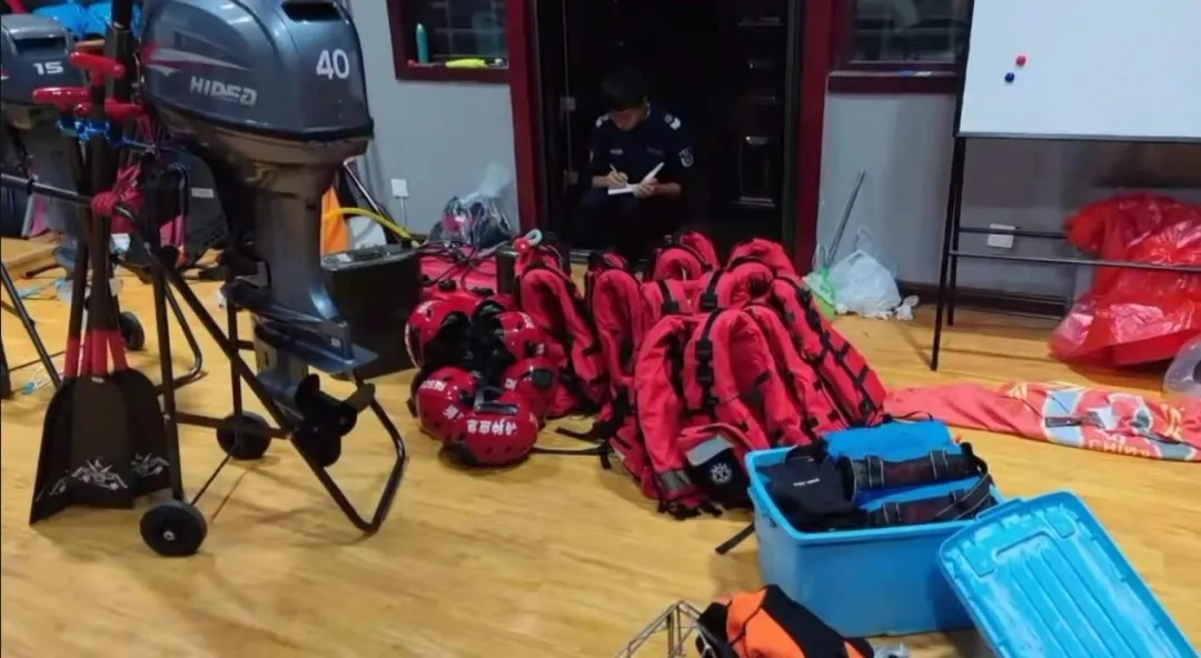 若有戰，召必回！各地退役軍人星夜馳援河南！-云南能投軍創(chuàng  )產(chǎn)業(yè)投資有限公司