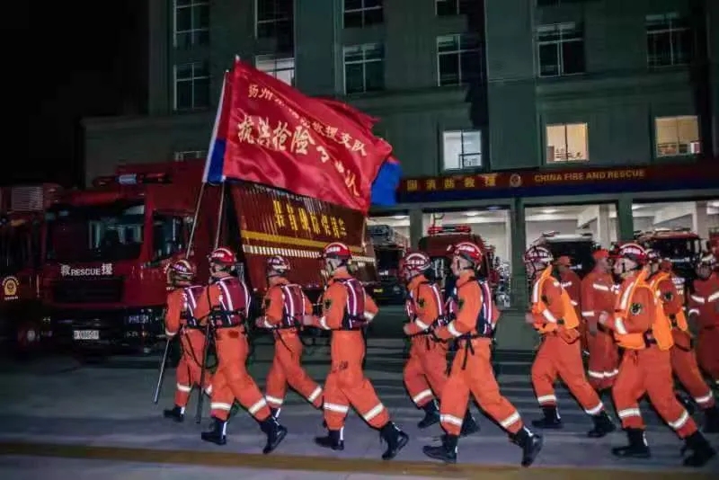 若有戰，召必回！各地退役軍人星夜馳援河南！-云南能投軍創(chuàng  )產(chǎn)業(yè)投資有限公司