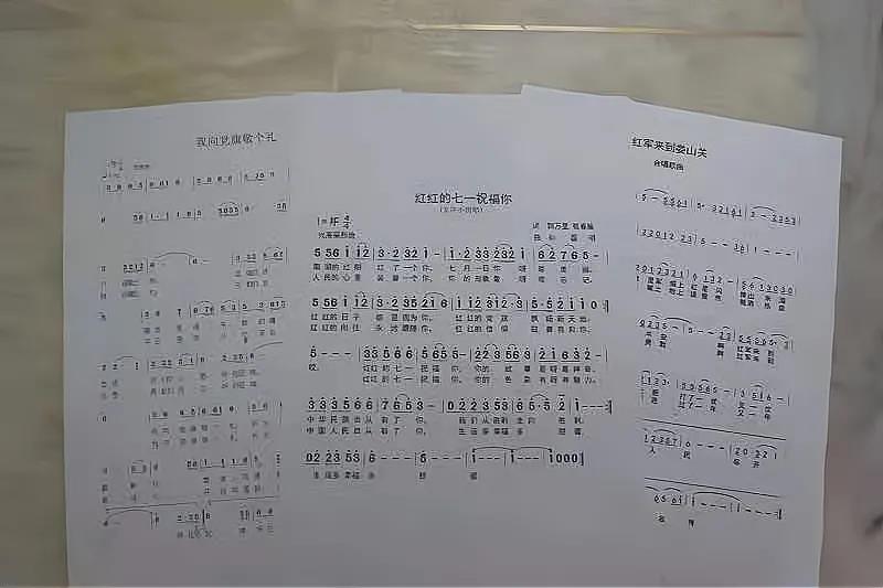 中國退役軍人丨慶祝建黨100周年特別節目《忠誠》第九集：《郭萬(wàn)里 ：筆墨深情，為黨謳歌》-云南能投軍創(chuàng  )產(chǎn)業(yè)投資有限公司