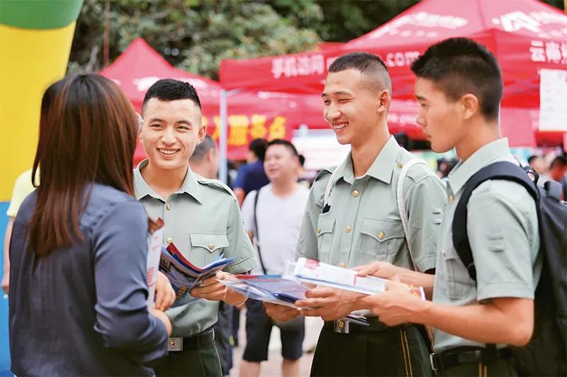 2.jpg 孫紹騁:努力為人民群眾造福-云南能投軍創(chuàng )產(chǎn)業(yè)投資有限公司