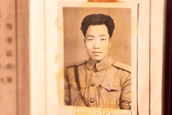 分秒朝夕聽(tīng)黨話(huà)，一言一行鑄忠誠——記湖北中煙離休干部、中國人民志愿軍老戰士劉寶金