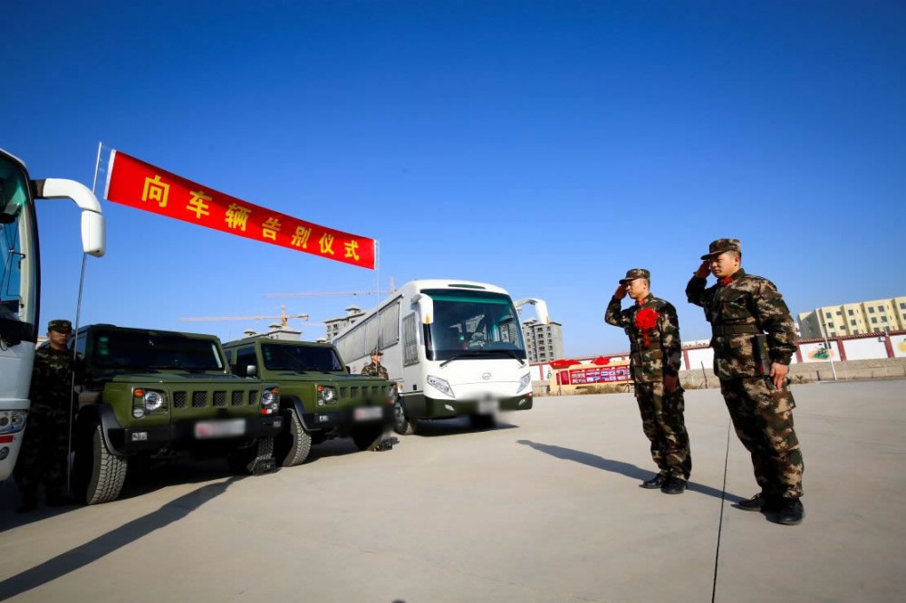 1224.jpg 退伍老兵的最后堅守:卸下肩章 卻沒(méi)有卸下責任-云南能投軍創(chuàng )產(chǎn)業(yè)投資有限公司