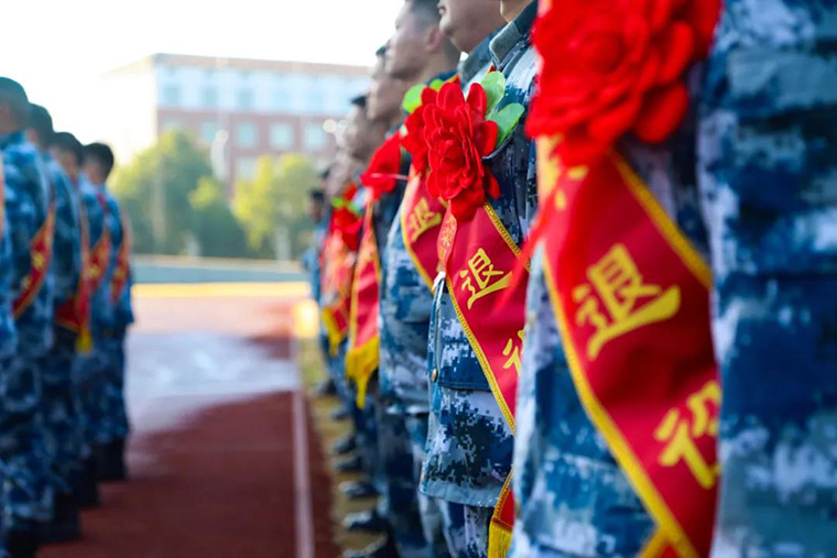 告別軍旗，回首仍是少年！-云南能投軍創(chuàng  )產(chǎn)業(yè)投資有限公司