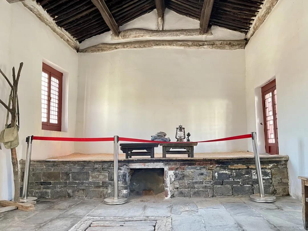 了不起的退役軍人丨71歲退伍老兵“說(shuō)唱”15年，這首歌，請加入你的年度歌單！-云南能投軍創(chuàng  )產(chǎn)業(yè)投資有限公司