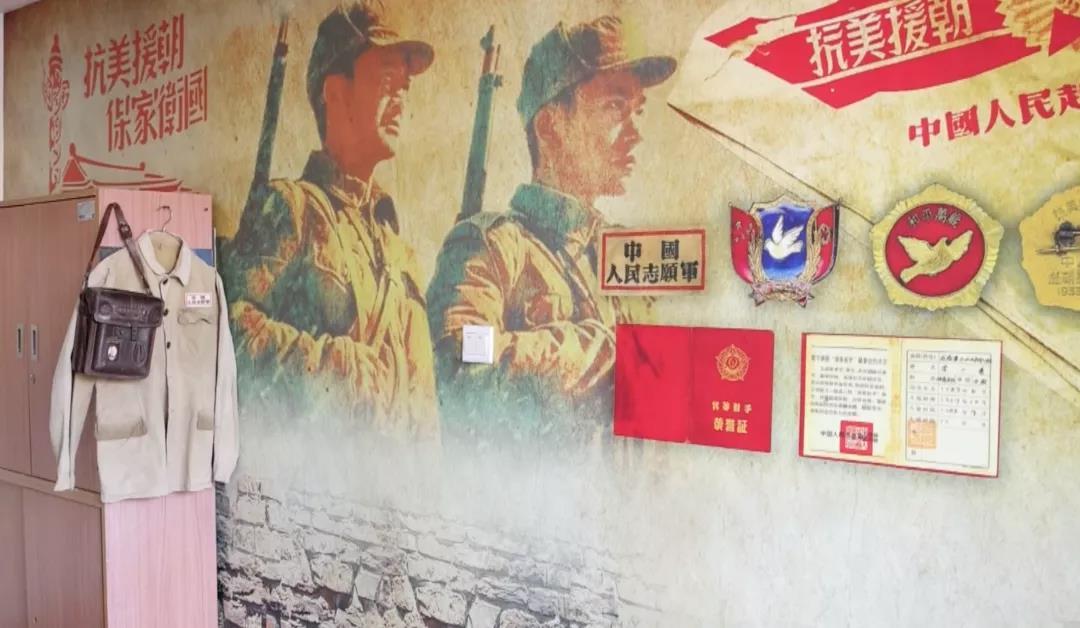 搪瓷缸、軍大衣……病房變“營(yíng)房” 只為喚醒他們的記憶-云南能投軍創(chuàng  )產(chǎn)業(yè)投資有限公司