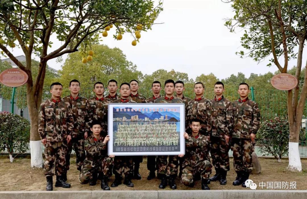 關(guān)愛(ài)老兵，你我同行-云南能投軍創(chuàng  )產(chǎn)業(yè)投資有限公司