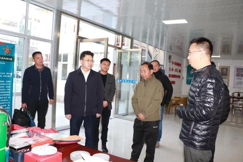 【工作動(dòng)態(tài)】保山市政府有關(guān)負責同志到市退役軍人局調研指導工作-云南能投軍創(chuàng  )產(chǎn)業(yè)投資有限公司