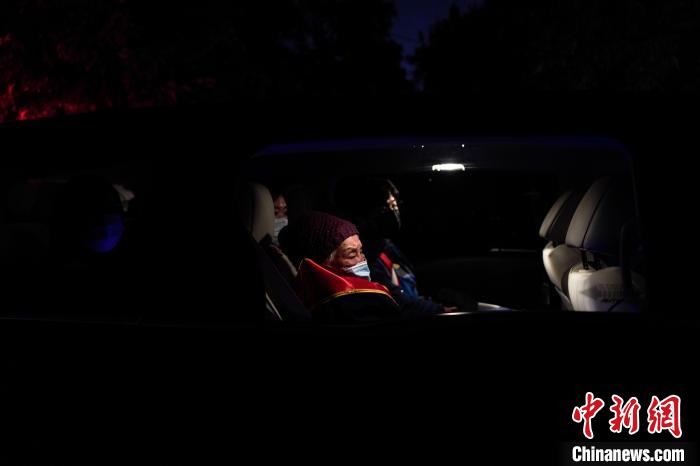 93歲抗戰女兵回昆探親償夙愿-云南能投軍創(chuàng  )產(chǎn)業(yè)投資有限公司