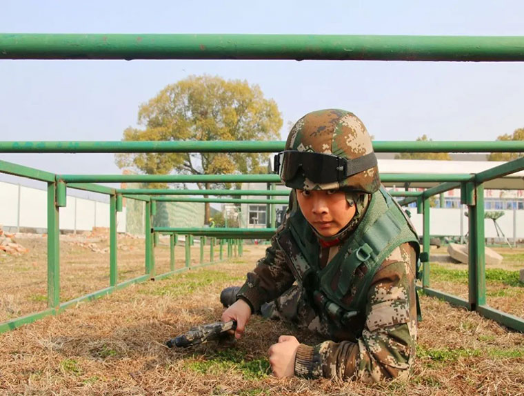 5.jpeg 祖孫三代的家國情懷-云南能投軍創(chuàng )產(chǎn)業(yè)投資有限公司