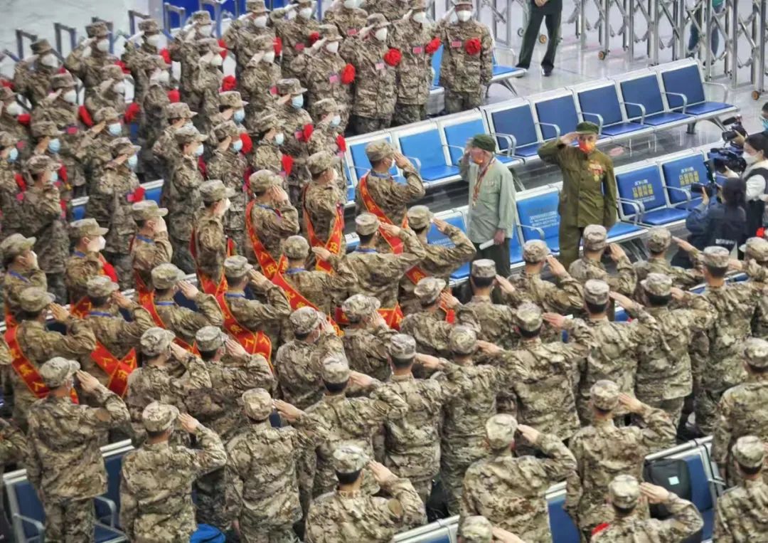 “重慶是座英雄的城市”！抗美援朝老兵寄語(yǔ)2022年春季新兵