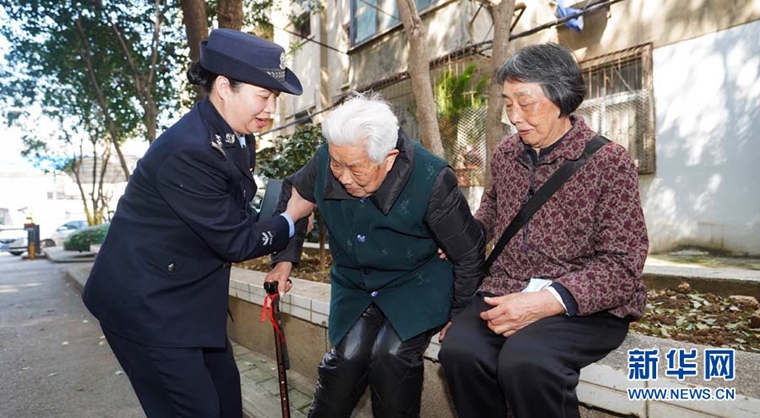曾是駐港部隊女兵，退役從警的武漢警花不懼刀鋒勇斗歹徒-云南能投軍創(chuàng  )產(chǎn)業(yè)投資有限公司