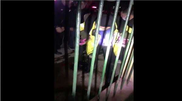 退伍不褪色！女孩跌入化糞池 外賣(mài)小哥出手救人-云南能投軍創(chuàng  )產(chǎn)業(yè)投資有限公司