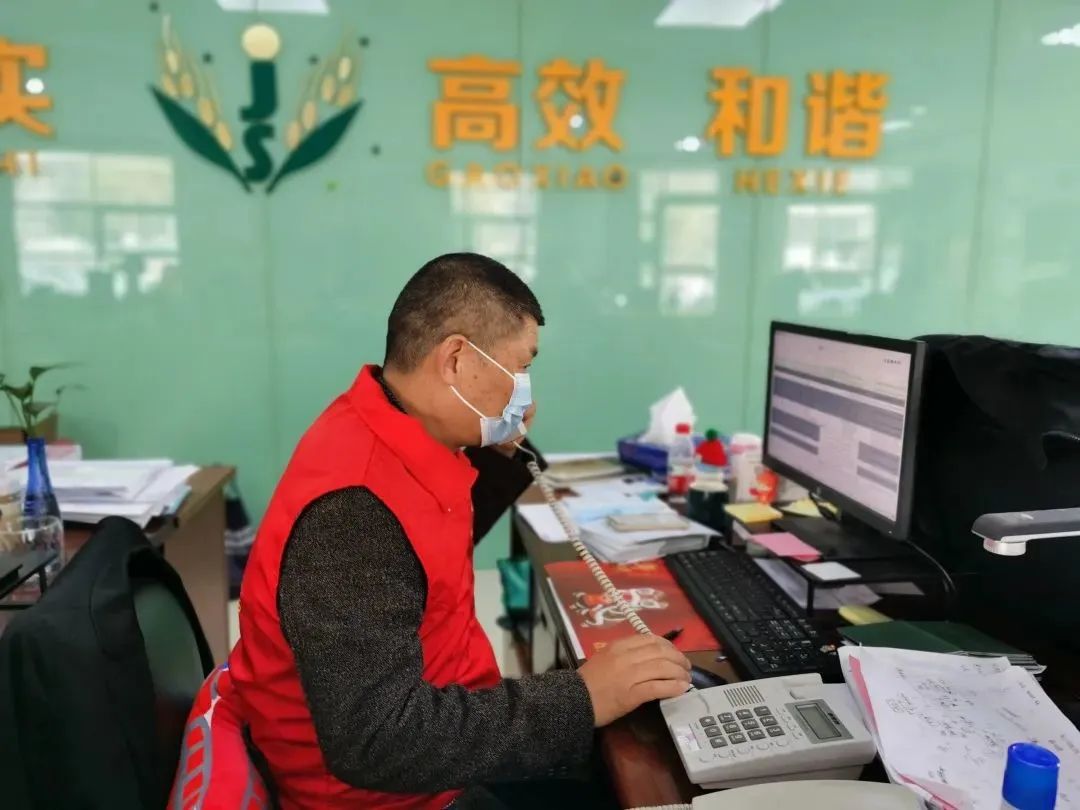 2.jpg 疫情不退老兵不退 退役軍人奮戰抗疫一線(xiàn)-云南能投軍創(chuàng )產(chǎn)業(yè)投資有限公司