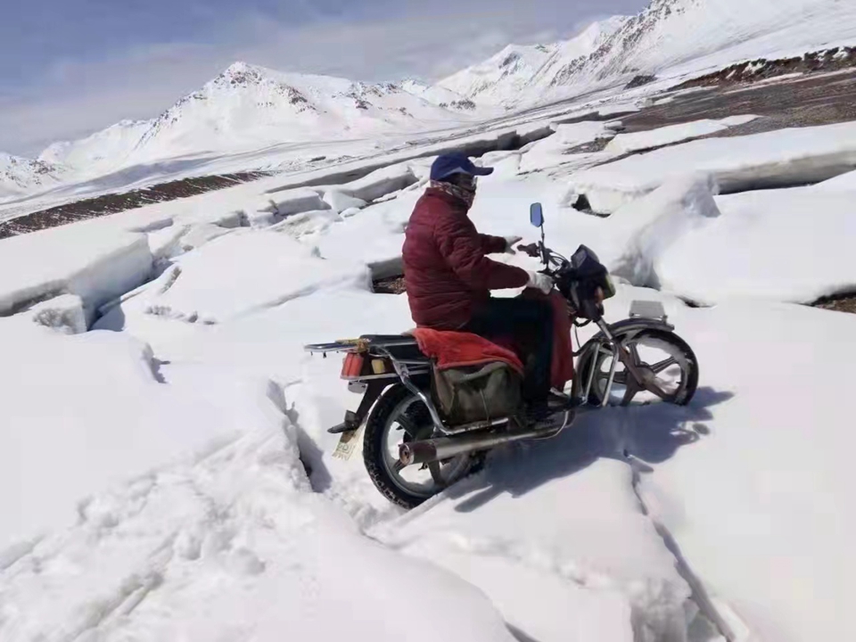 一座簡(jiǎn)易房，一對夫妻，16年與寂寞為伴守護黑河源頭-云南能投軍創(chuàng  )產(chǎn)業(yè)投資有限公司