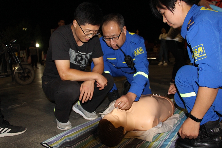 獨臂老兵陳志強：熱心公益大愛(ài)無(wú)疆，為抗疫助“一臂之力”-云南能投軍創(chuàng  )產(chǎn)業(yè)投資有限公司